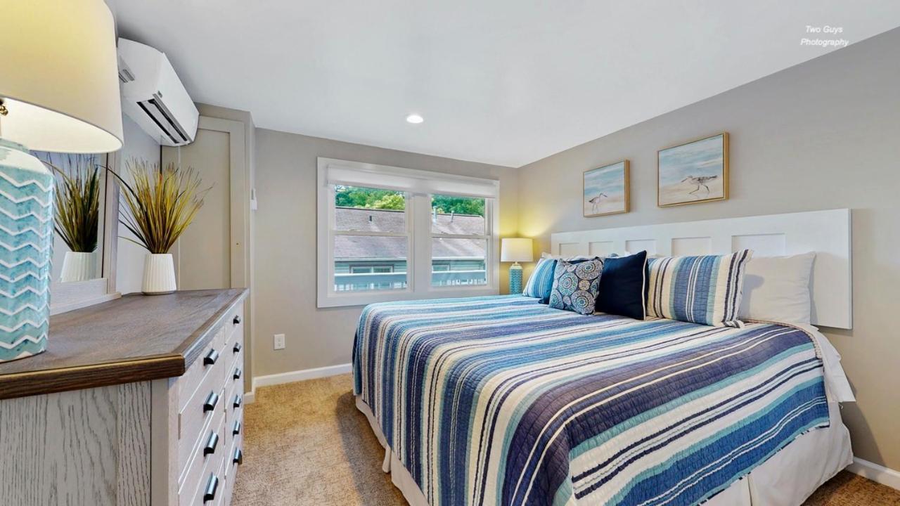 Holiday Hill Resort Saugatuck Exterior foto